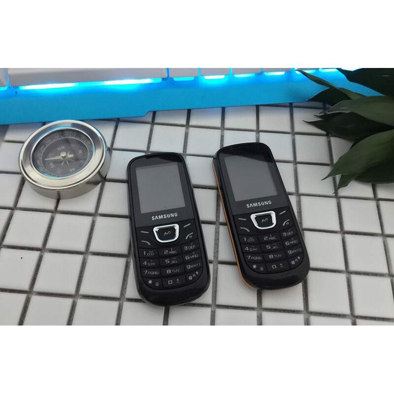 經典懷舊與現代創意 三星GT-E1220如何變身汽車裝飾新寵